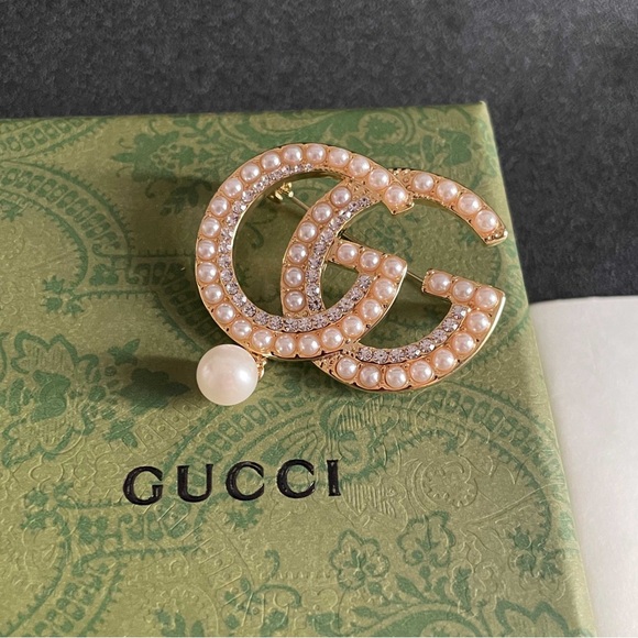 Gucci Jewelry - Gucci new double G pearl brooch retro design